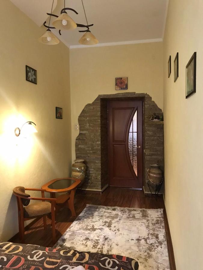 Apartments On Shevchenko Avenue Lviv Extérieur photo