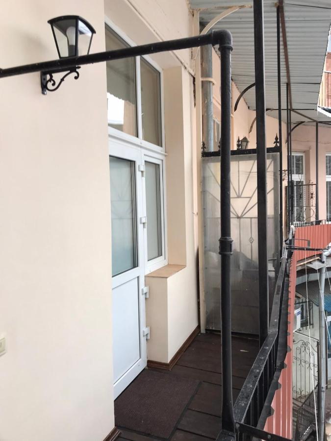 Apartments On Shevchenko Avenue Lviv Extérieur photo